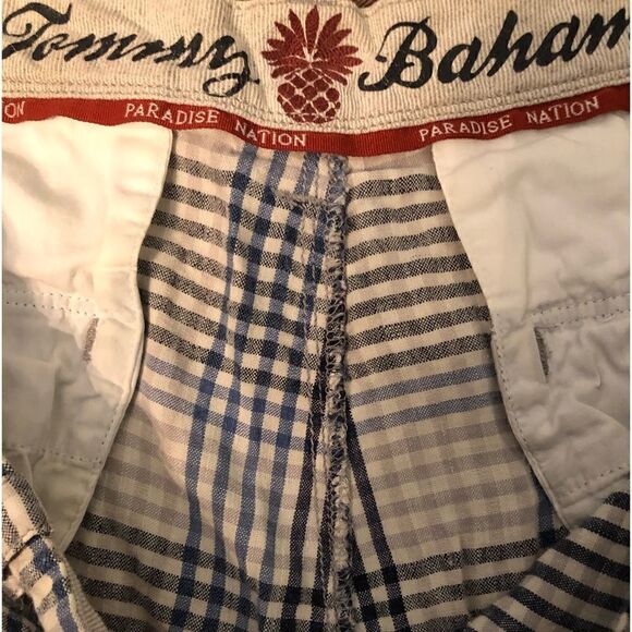 Tommy Bahama linen silk blend plaid flat front shorts - Picture 2 of 8